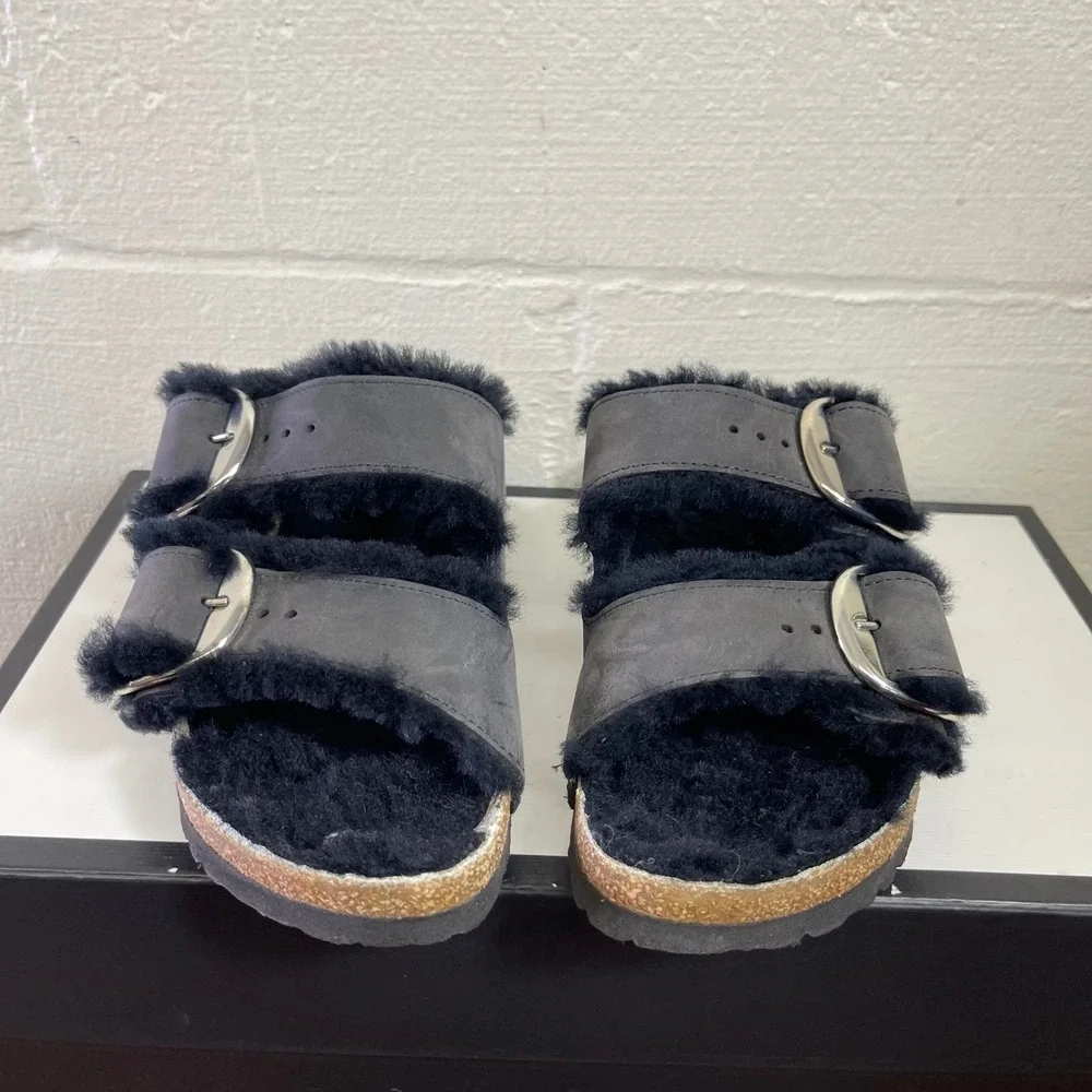 Birkenstock Arizona Big Buckle Black Shearling Sandals Slides Womens 36 EU/5 US‎